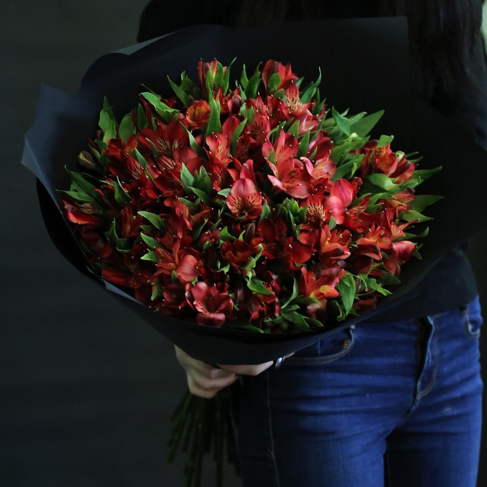 Букет из 41 альстромерии 