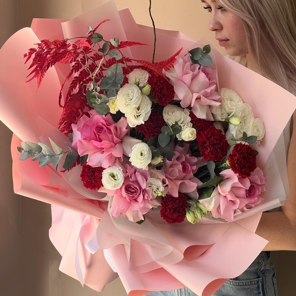 Роскошный сборный букет