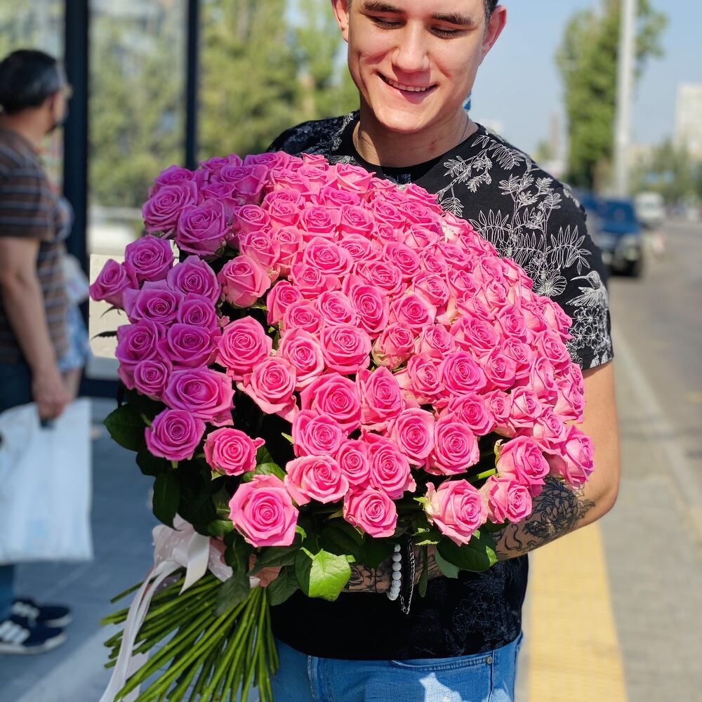 Букет рожевих троянд 101шт